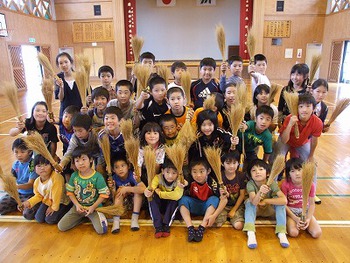 南阿蘇村両併小学校 ほうきの出張講座