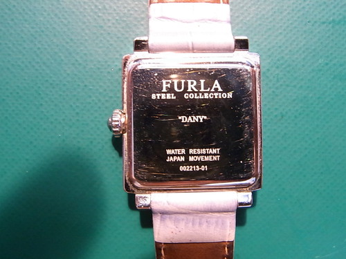 時計の電池交換例 ＦＵＲＬＡ（フルラ）場合☆