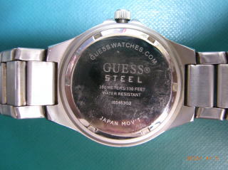 時計の電池交換例　ＧＵＥＳＳ（ゲス）