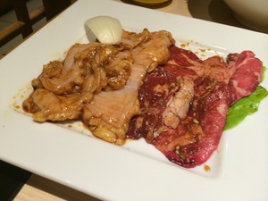 焼肉なべしま食べ放題 焼肉なべしま食べ放題