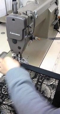 縫製の様子デス☆