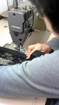 縫製の様子デス☆
