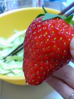 いちごとキャベツ。