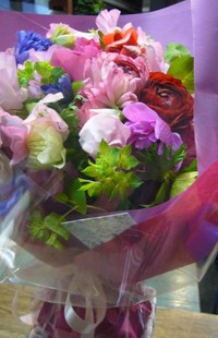 お祝いの花束 2018/01/13 18:54:12