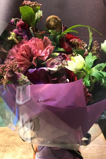 お祝いの花束