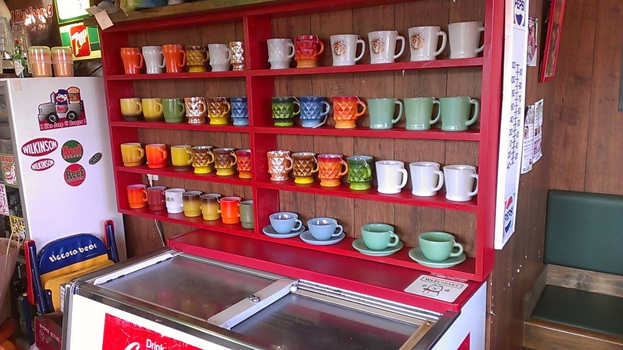 店休日の日は、此方の2ヶ所でファイヤーキングをお買い求め頂けます! 店休日の日は、此方の2ヶ所でファイヤーキングをお買い求め頂けます!