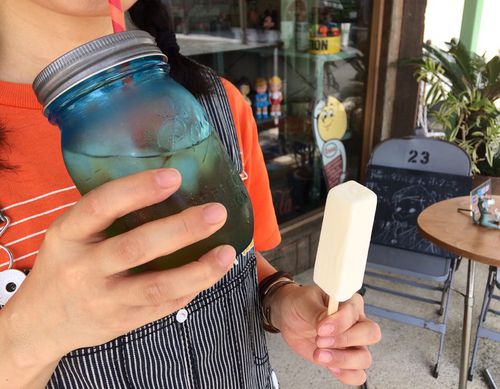朝からアイスでひと休み 朝からアイスでひと休み
