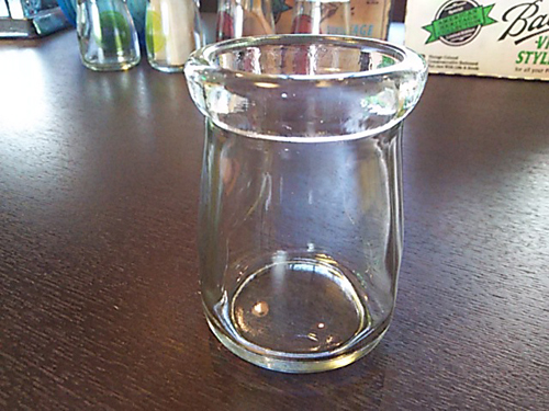 プリンのガラス瓶をヴィンテージ加工してみた。 プリンのガラス瓶をヴィンテージ加工してみた。