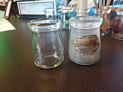 プリンのガラス瓶をヴィンテージ加工してみた。 プリンのガラス瓶をヴィンテージ加工してみた。