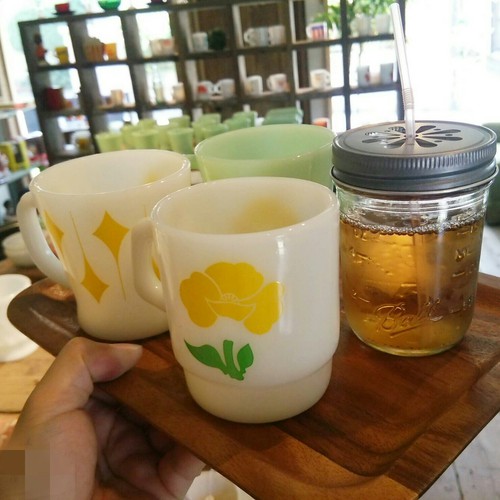 本日は麦茶の日!大人はファイヤーキング。お子様はメイソンジャーで! 本日は麦茶の日!大人はファイヤーキング。お子様はメイソンジャーで!