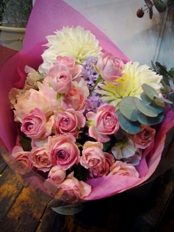 お祝の花束