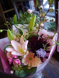 お祝の花束 2013/04/13 21:14:58