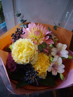 お見舞いの花束