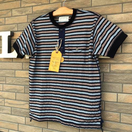 SUGAR CANE INDIGO BORDER S/S HENNLEY NECK Tee
