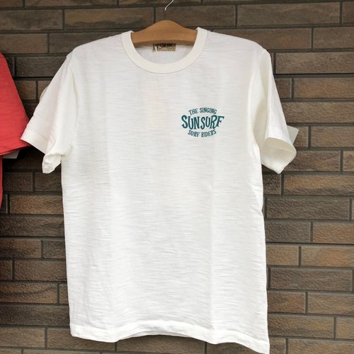 SUN SURF THE SINGING SURF RIDERS PRINT T-SHIRT SURF RIDERS