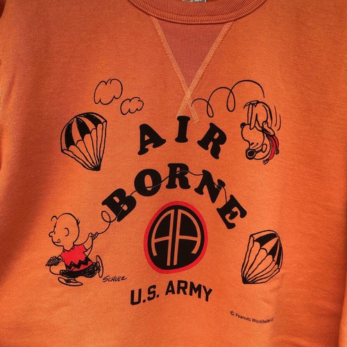 BUZZ RICKSONS × SNOOPY SET-IN CREW SWEAT AIR BORNE