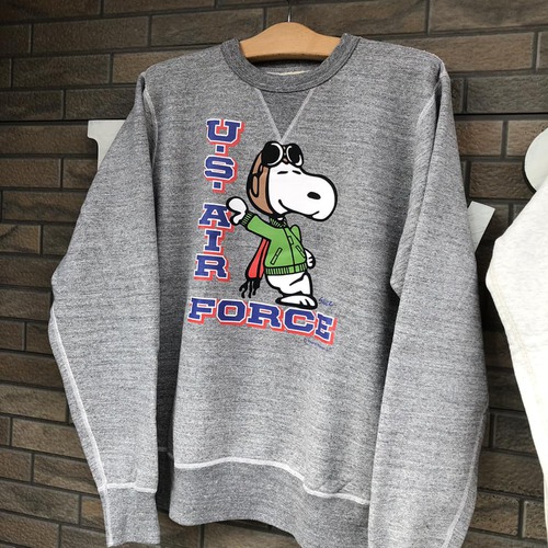 大人気コラボ!バズリクソンズ×スヌーピー ミリタリースウェットUS AIR FORCE