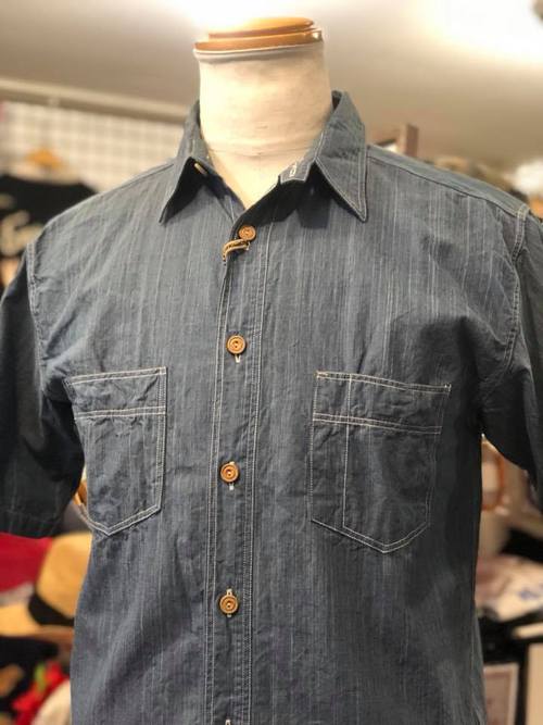 FICTION ROMANCE 3.5oz. HANK DYED CHAMBRAY S/S WORK SHIRT