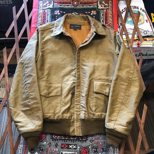 経年変化を楽しめるコットングログラン製!バズリクソンズ Type A-2 ジャングルクロス BEIGE