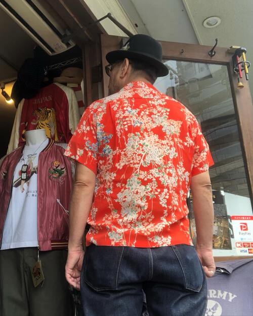 SUN SURF RAYON HAWAIIAN SHIRT “CHERRY BLOSSOMS” SUN SURF RAYON HAWAIIAN SHIRT “CHERRY BLOSSOMS”
