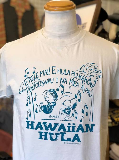 SUN SURF × PEANUTS S/S T-SHIRT Snoopy『HAWAIIAN HULA』WHITE