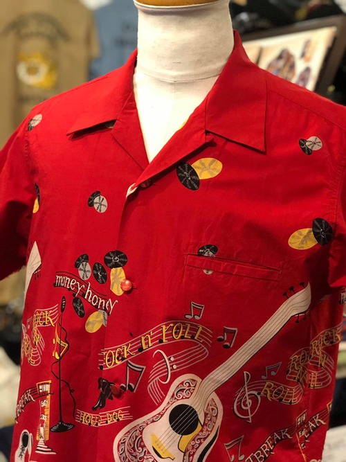 STAR OF HOLLYWOOD OPEN SHIRT ROCKNROLL GUITAR RED