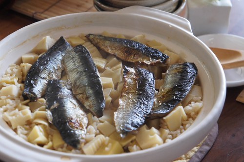 　うぐいす豆腐椀　いわしと筍の炊き込みご飯　鯛のだんしゃく焼き