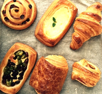 THIS WEEK BREAD ”クロワッサン” THIS WEEK BREAD ”クロワッサン”