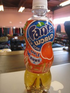 期間限定販売中
Fanta world NEW YORK APPLE
私にしては珍しいお買い物。