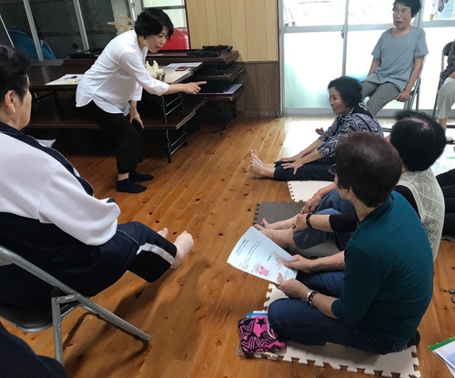 元気で100歳足もみ教室 元気で100歳足もみ教室