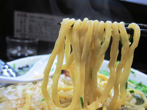 一麺入魂 らーめん潤 (蒲田)　ニラと肉味噌のらーめん