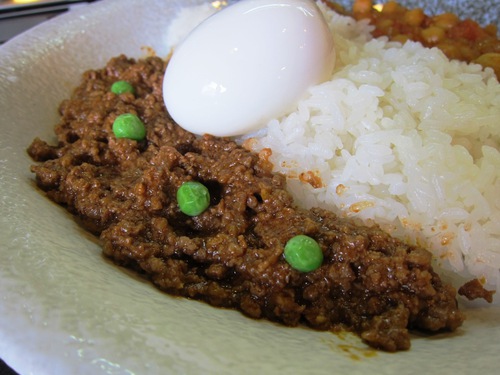 華麗なるカレー (とうきょうスカイツリー)　あいがけ