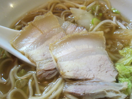 づゅる麺池田 (目黒) 揚げ豚白菜らーめん づゅる麺池田 (目黒) 揚げ豚白菜らーめん