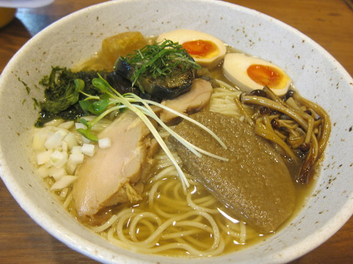 麺処 びぎ屋　(学芸大学)　冷やし煮干し醤油らーめん
