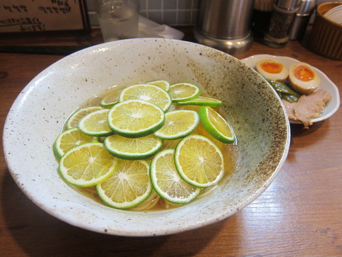 麺処 びぎ屋　(学芸大学)　温州青島みかんの冷やしらーめん