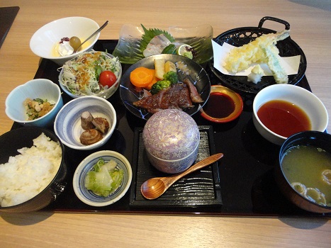 合志市【華乃家(かのや)】はお肉屋さんの直営店♪♪ 合志市【華乃家(かのや)】はお肉屋さんの直営店♪♪