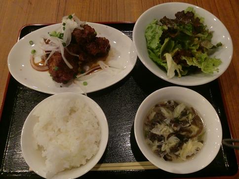 【大陸食堂 バンザイ】は、ワンコインで万歳~♪