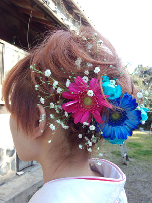 生花の髪飾り 生花の髪飾り