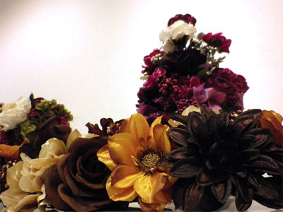 お花と手描きの器の二人展（2013．11/12-11/17）