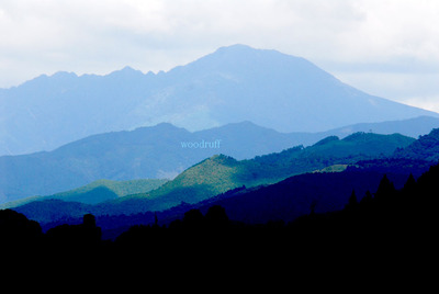 遥かなる山並み