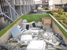 コンピューターと真空管ラジオ