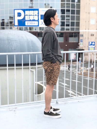 ワコマリア×ディッキーズのショートパンツ、レオパード柄
