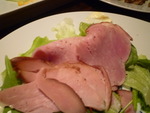 夫は芝刈り、妻は・・・