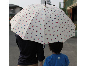 風に乗る傘♪