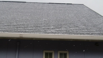 今朝は雪が降り始めました＾＾