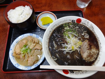 昨年の〆は大黒ラーメンでしたん!