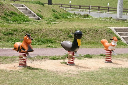 白目の馬・拝みリス等々があるパラダイス公園