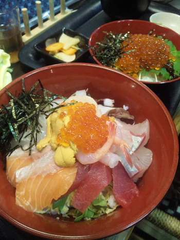 海鮮丼 (株)魚勢