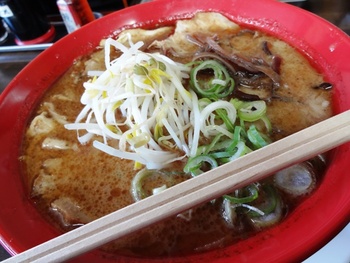 白鳳でチャーシュー麺を喰らう♪