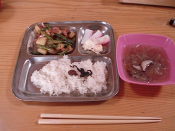 なぬ~~子供たち給食なしかい・・・